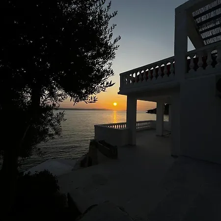 Kuca Za Odmor Seahouse Karlobag Exterior photo